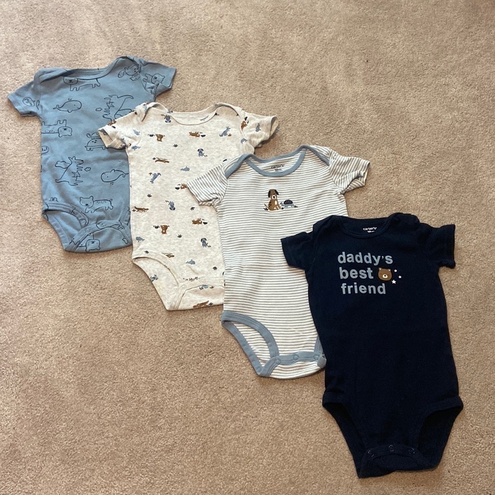 CARTER’S 4 Piece Onesie Set